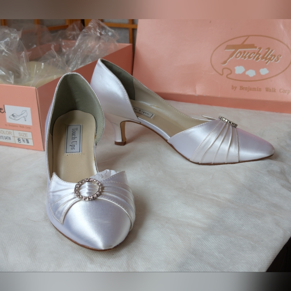Bridal Satin Shoes | 8.5 | Touch Ups Women's 2" Tia Pump Rhinestone - Picture 7 of 12